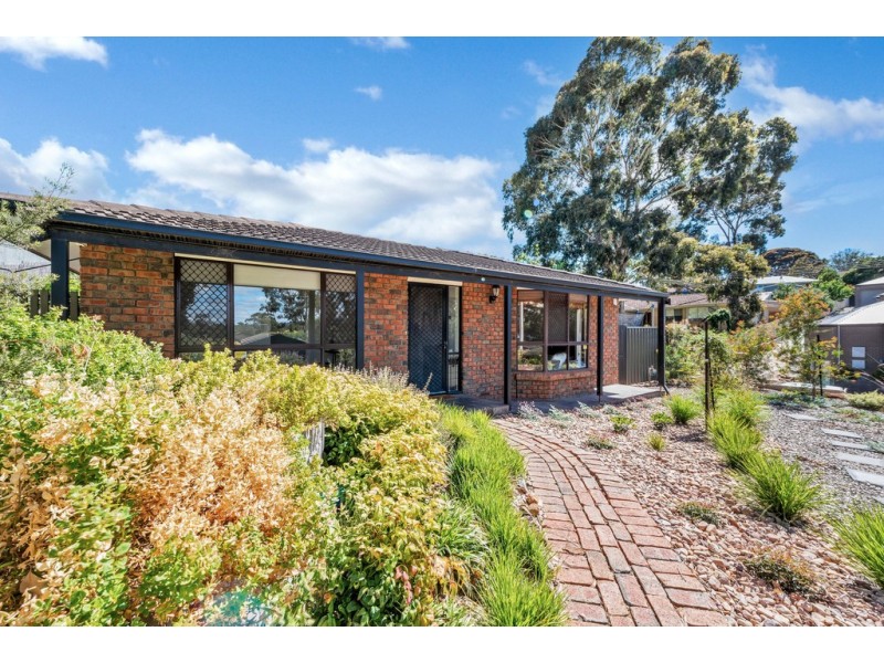 1 Dewvale Road, O’halloran Hill SA 5158