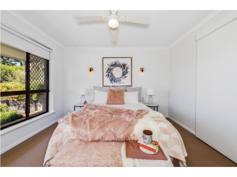 1 Dewvale Road, O’halloran Hill SA 5158