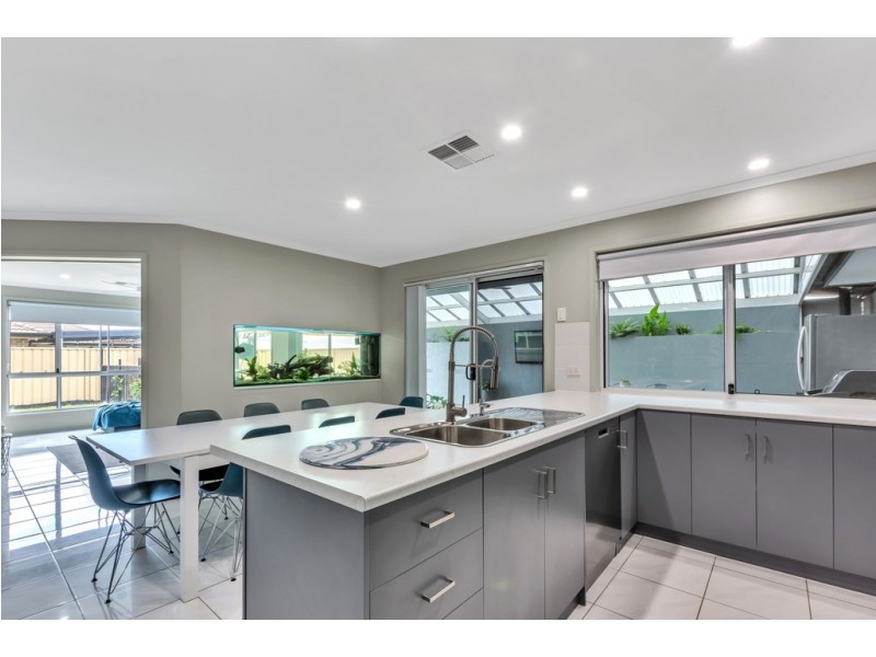 5 Sunday Blvd, Aldinga Beach SA 5173