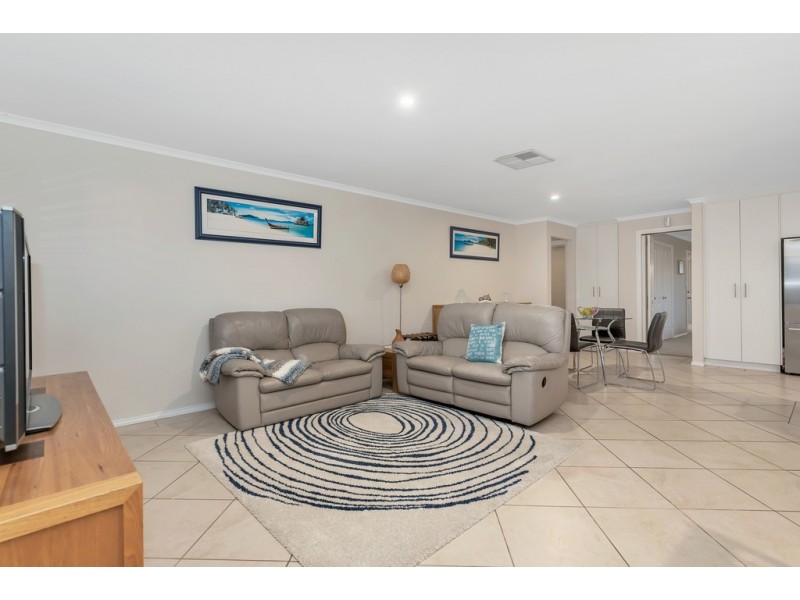 17A Kent Avenue, Seacombe Gardens SA 5047