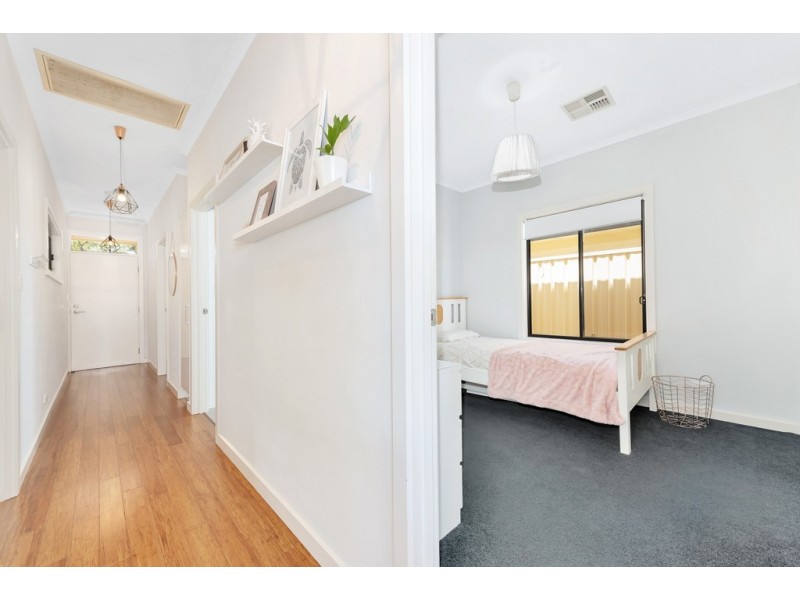 21 Wooldridge Street, Morphett Vale SA 5162