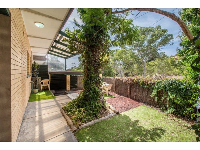 2/12 Cameron Avenue, Darlington SA 5047