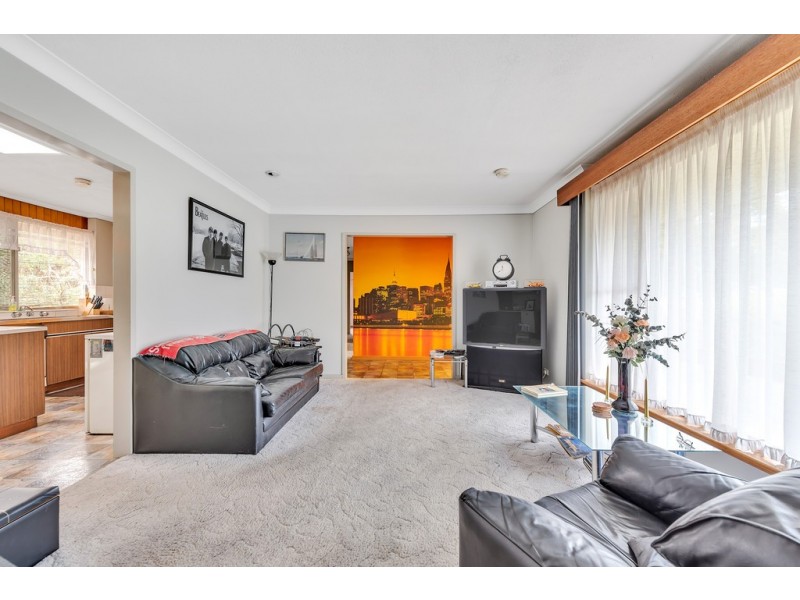 18 Loman Street, Morphett Vale SA 5162