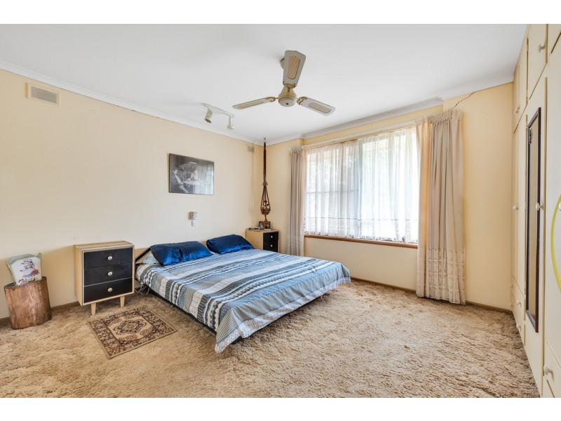 18 Loman Street, Morphett Vale SA 5162