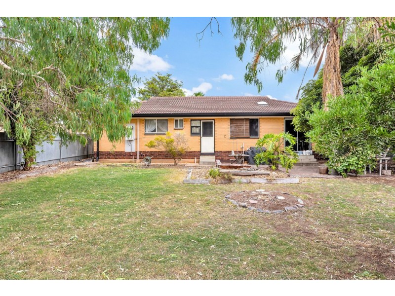 18 Loman Street, Morphett Vale SA 5162