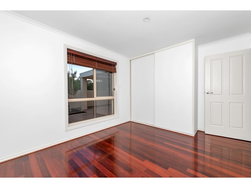 3 Wooding Avenue, Woodcroft SA 5162