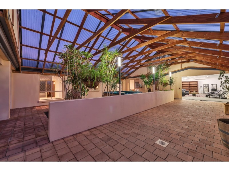 3 Wooding Avenue, Woodcroft SA 5162