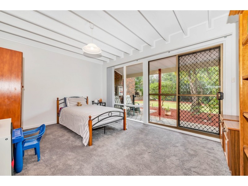 27 Klippel Avenue, Trott Park SA 5158