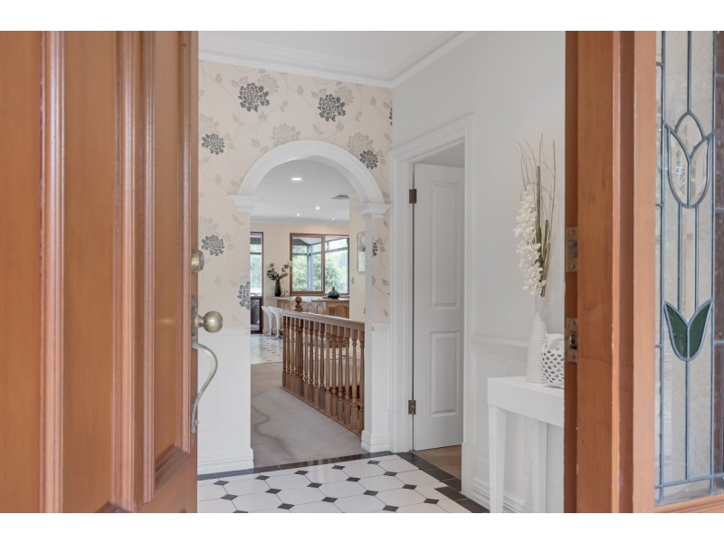 16 Cormorant Avenue, Flagstaff Hill SA 5159