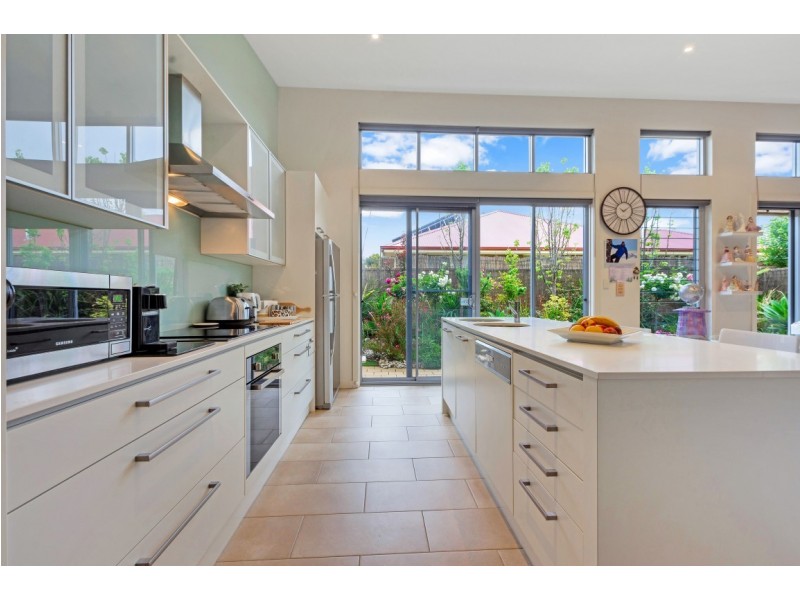 20 Flag Street, Seaford Meadows SA 5169