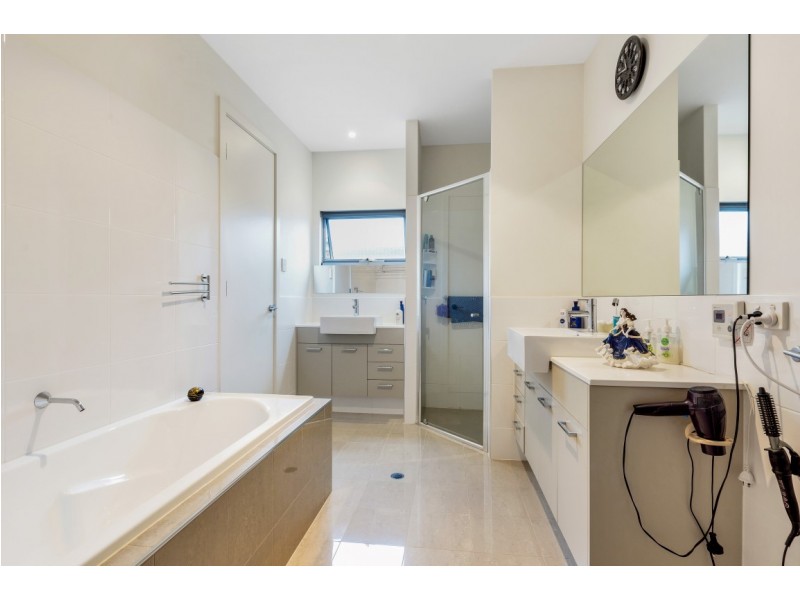 20 Flag Street, Seaford Meadows SA 5169