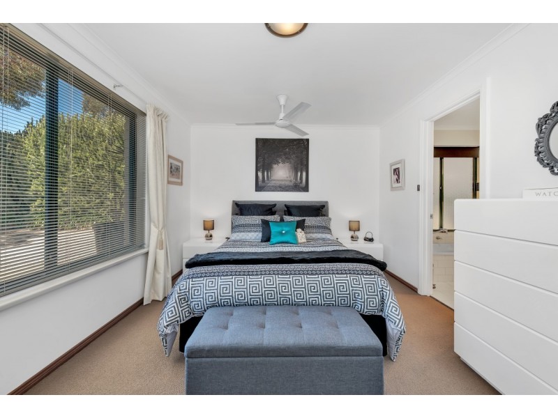 73 Valley View Drive, Mclaren Vale SA 5171
