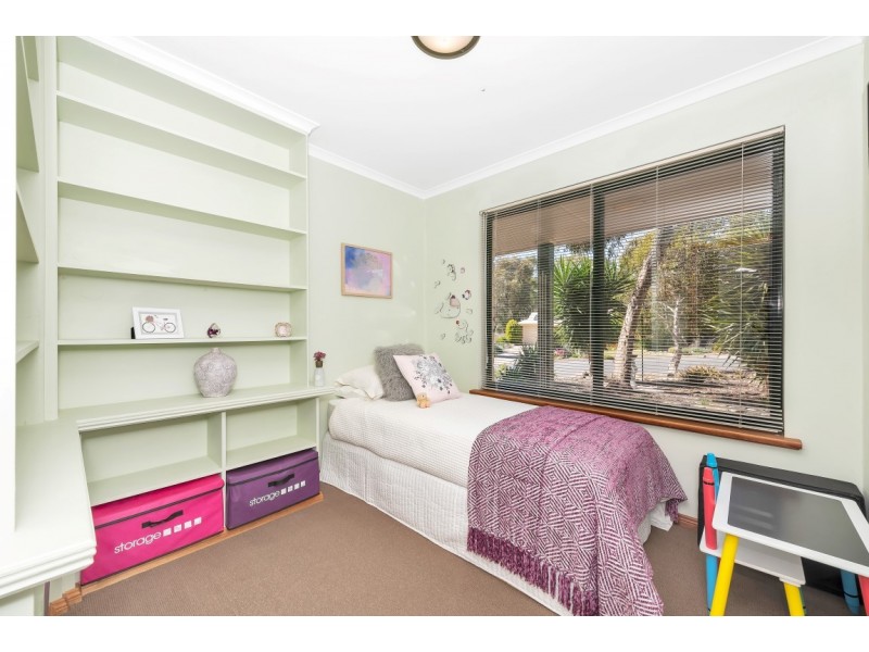 73 Valley View Drive, Mclaren Vale SA 5171