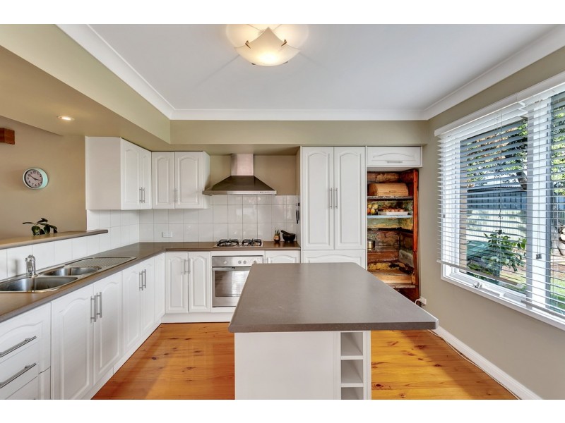 27 Chynoweth Avenue, Hackham SA 5163