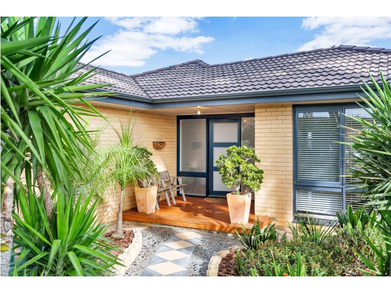 27 Chynoweth Avenue, Hackham SA 5163