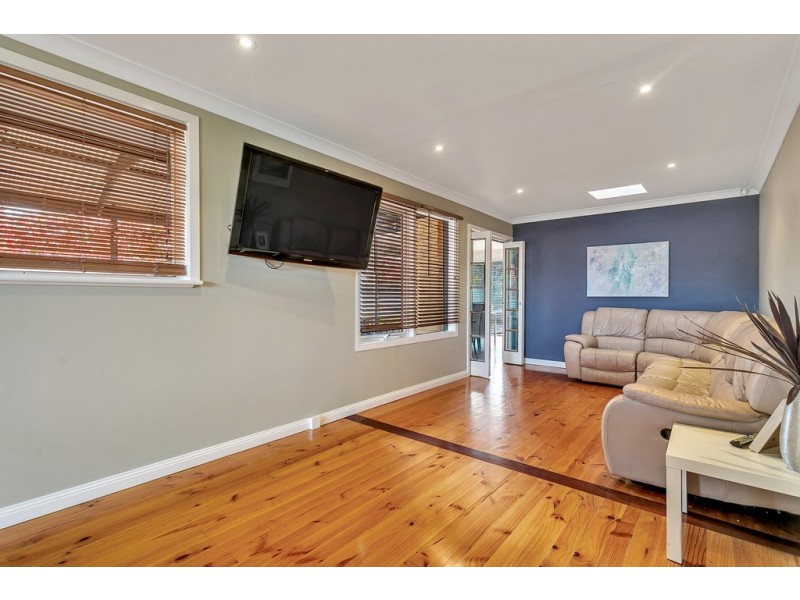 27 Chynoweth Avenue, Hackham SA 5163
