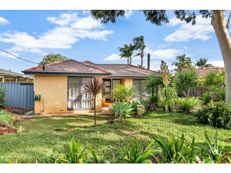 27 Chynoweth Avenue, Hackham SA 5163