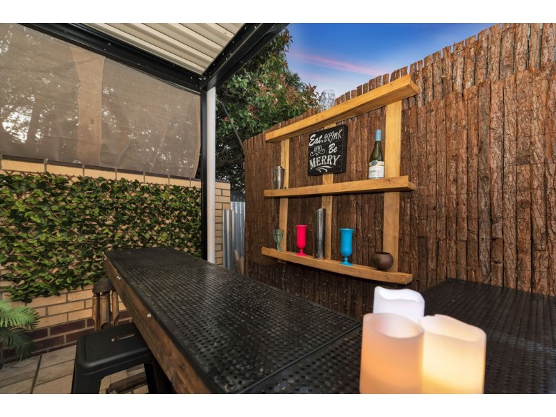 21 Kenihans Road, Happy Valley SA 5159