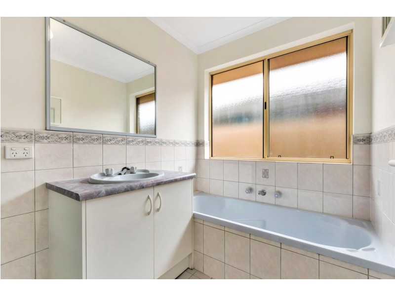 1 Kimber Street, Aldinga Beach SA 5173