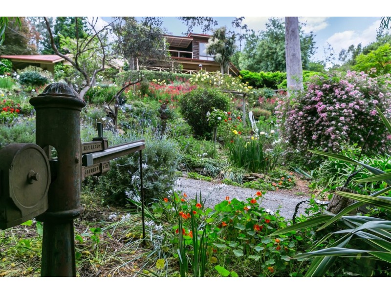 77 Turners Gully Road, Clarendon SA 5157