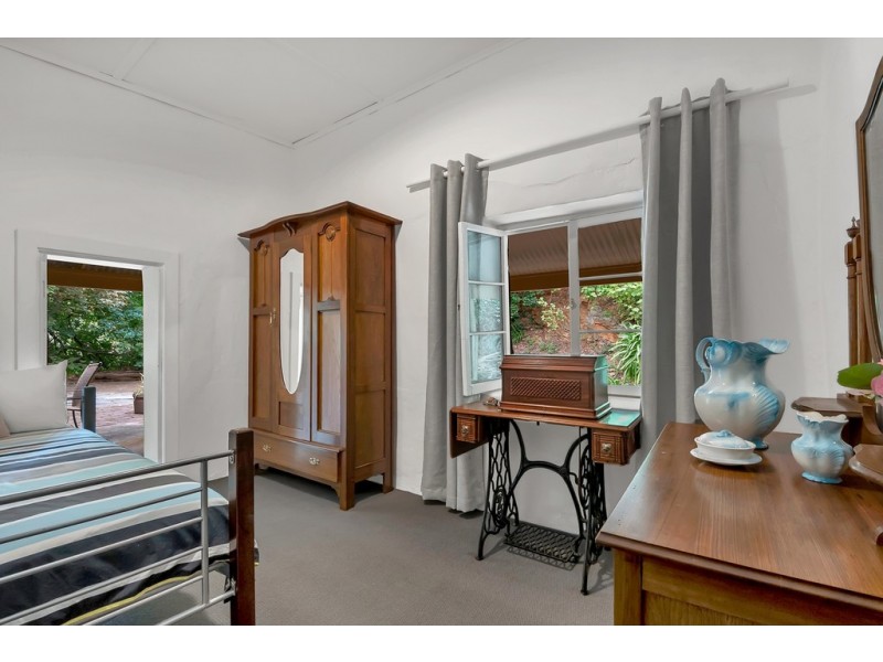 77 Turners Gully Road, Clarendon SA 5157