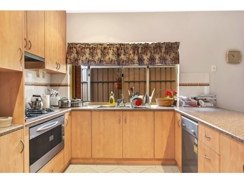 14 White Crescent, Seacombe Gardens SA 5047