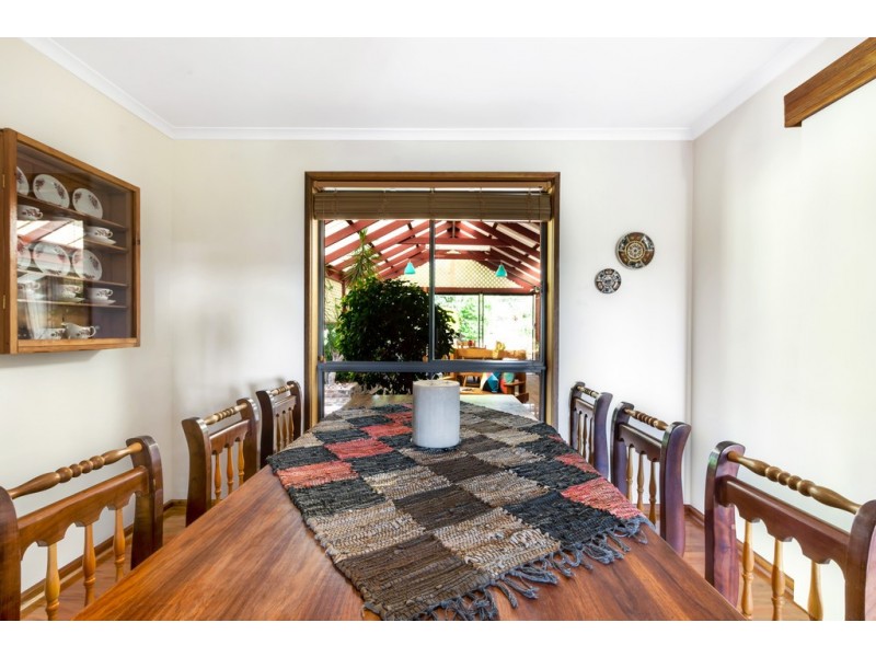 21 Quinvale Road, Hallett Cove SA 5158