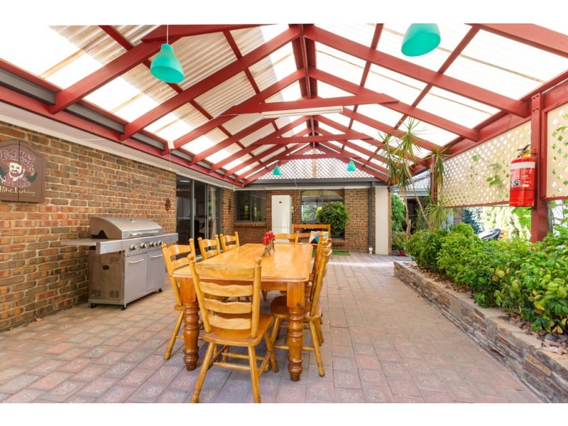 21 Quinvale Road, Hallett Cove SA 5158