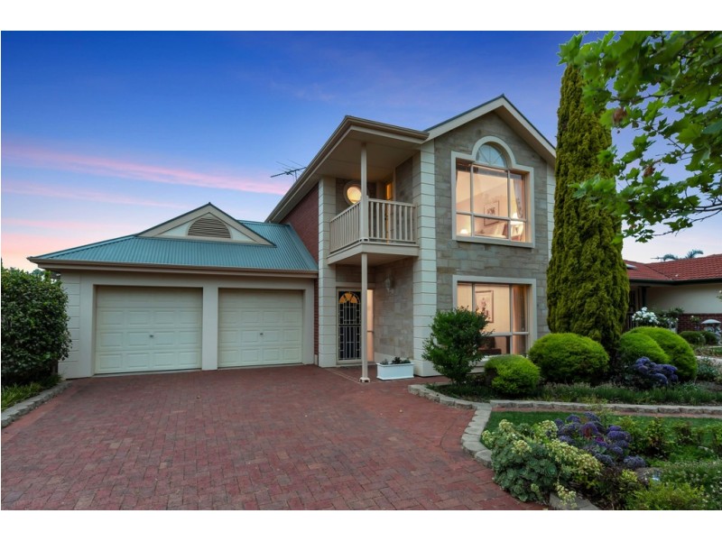 17 Grand Boulevard, Seaford Rise SA 5169