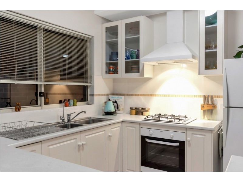17 Grand Boulevard, Seaford Rise SA 5169