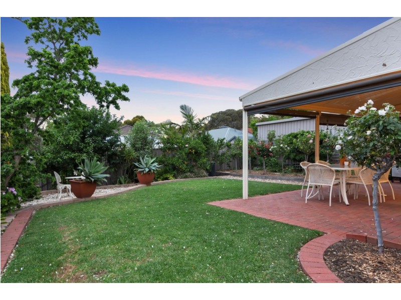17 Grand Boulevard, Seaford Rise SA 5169