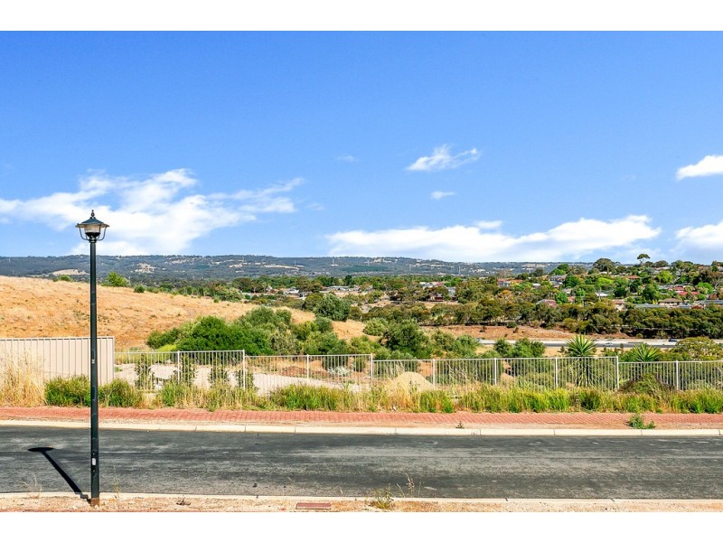 25 Locomotive Drive, Sheidow Park SA 5158