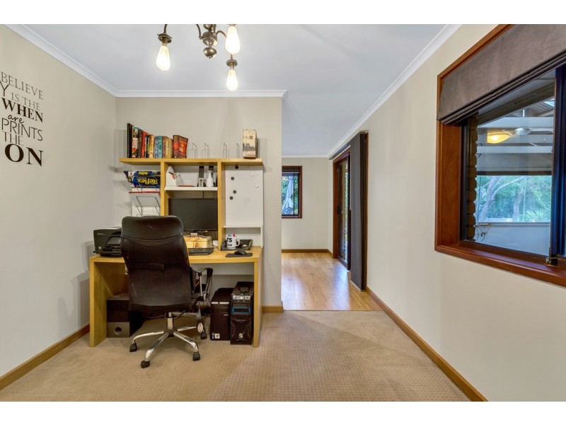 8 Lusitano Court, Woodcroft SA 5162