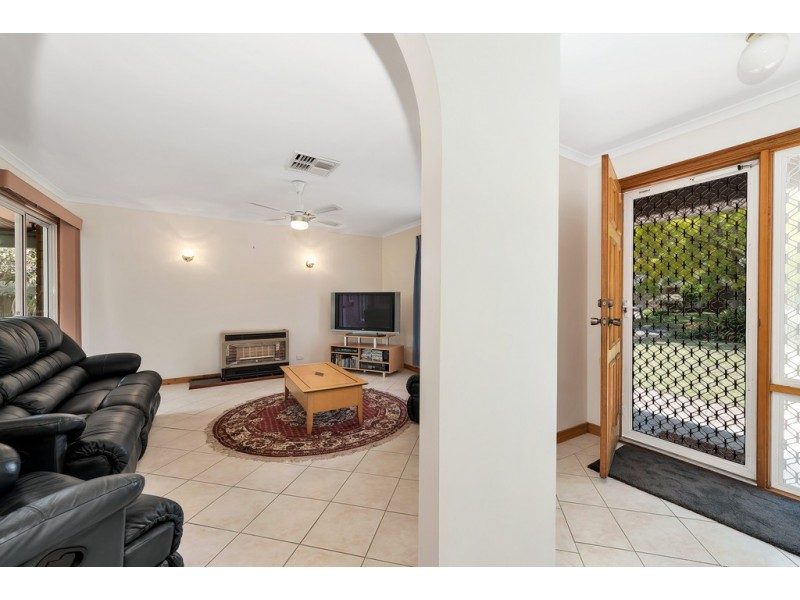 13 Knightsbridge Court, Happy Valley SA 5159