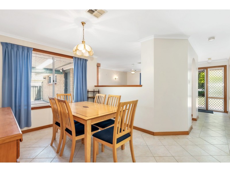 13 Knightsbridge Court, Happy Valley SA 5159