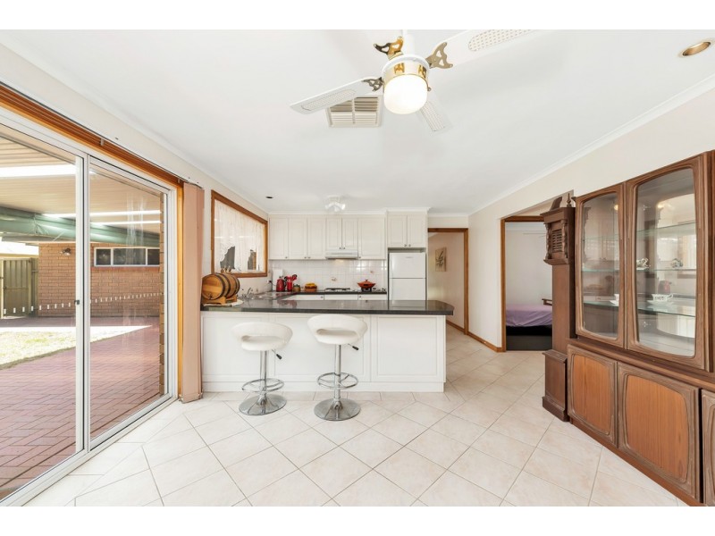 13 Knightsbridge Court, Happy Valley SA 5159