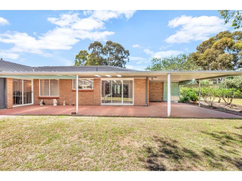 13 Knightsbridge Court, Happy Valley SA 5159