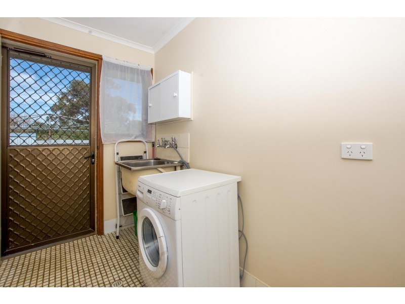 19 Wangara Aveune, Morphett Vale SA 5162
