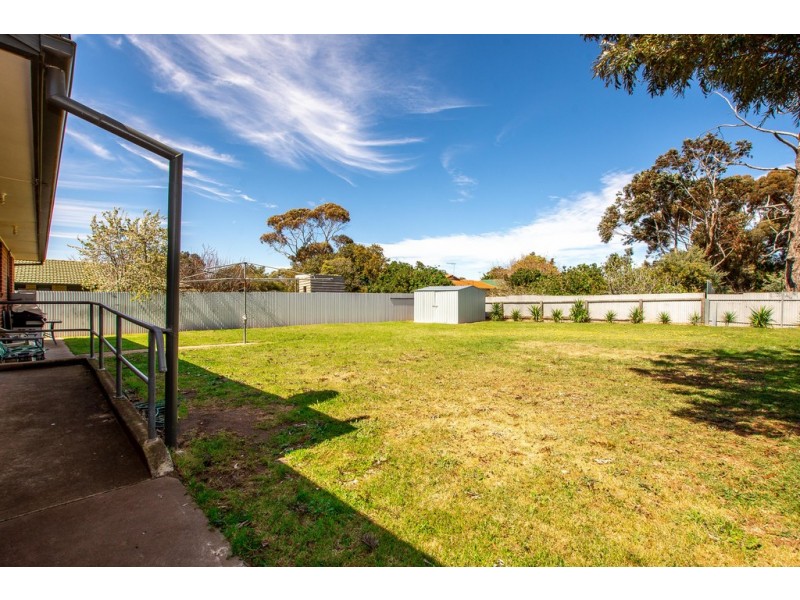 19 Wangara Aveune, Morphett Vale SA 5162