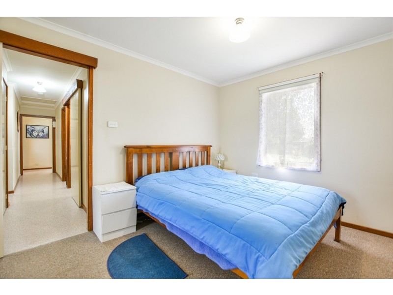 19 Wangara Aveune, Morphett Vale SA 5162