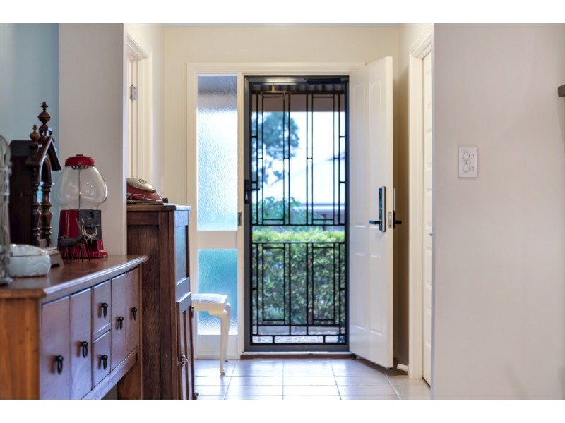 26 Singer Drive, Happy Valley SA 5159