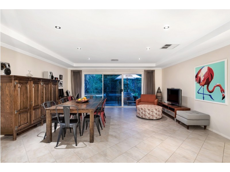 26 Singer Drive, Happy Valley SA 5159