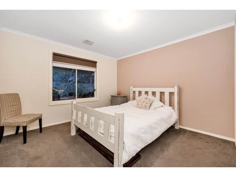 26 Singer Drive, Happy Valley SA 5159