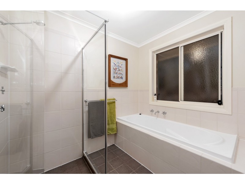 26 Singer Drive, Happy Valley SA 5159