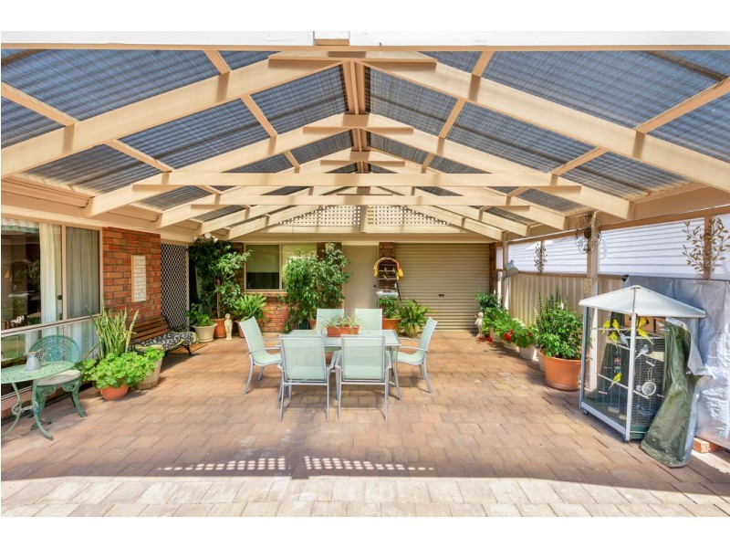 24 Sampson Crescent, Old Reynella SA 5161