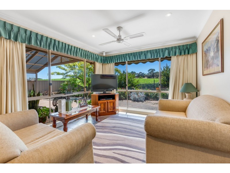 24 Sampson Crescent, Old Reynella SA 5161