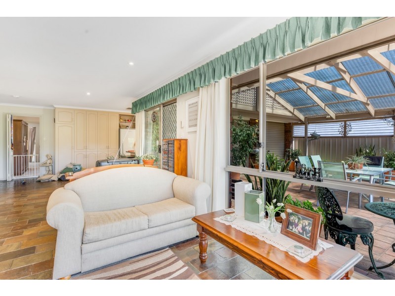 24 Sampson Crescent, Old Reynella SA 5161