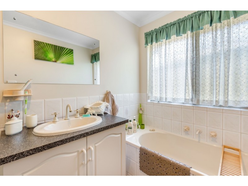 24 Sampson Crescent, Old Reynella SA 5161