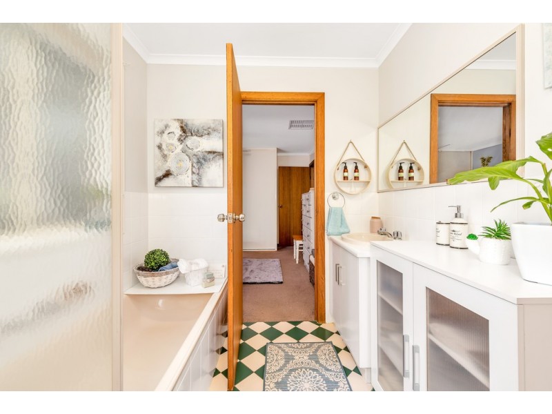 14 Spruce Avenue, Seaford SA 5169