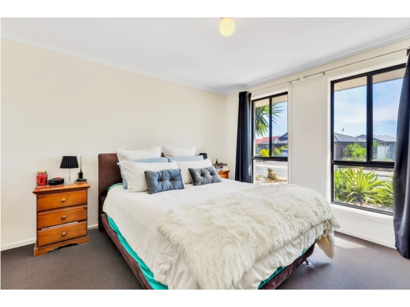 8 Jade Loop, Aldinga Beach SA 5173